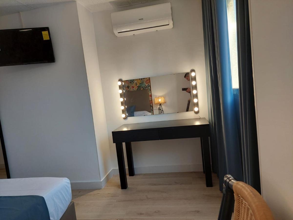 Hostal Garden Rous Paiporta Kültér fotó
